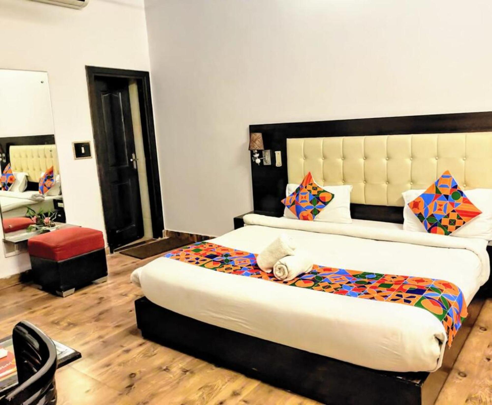 Heritage Hotel Лакхнау Екстер'єр фото