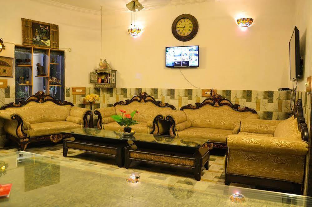 Heritage Hotel Лакхнау Екстер'єр фото