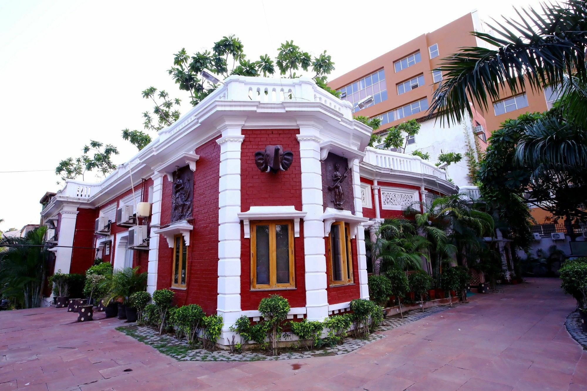 Heritage Hotel Лакхнау Екстер'єр фото