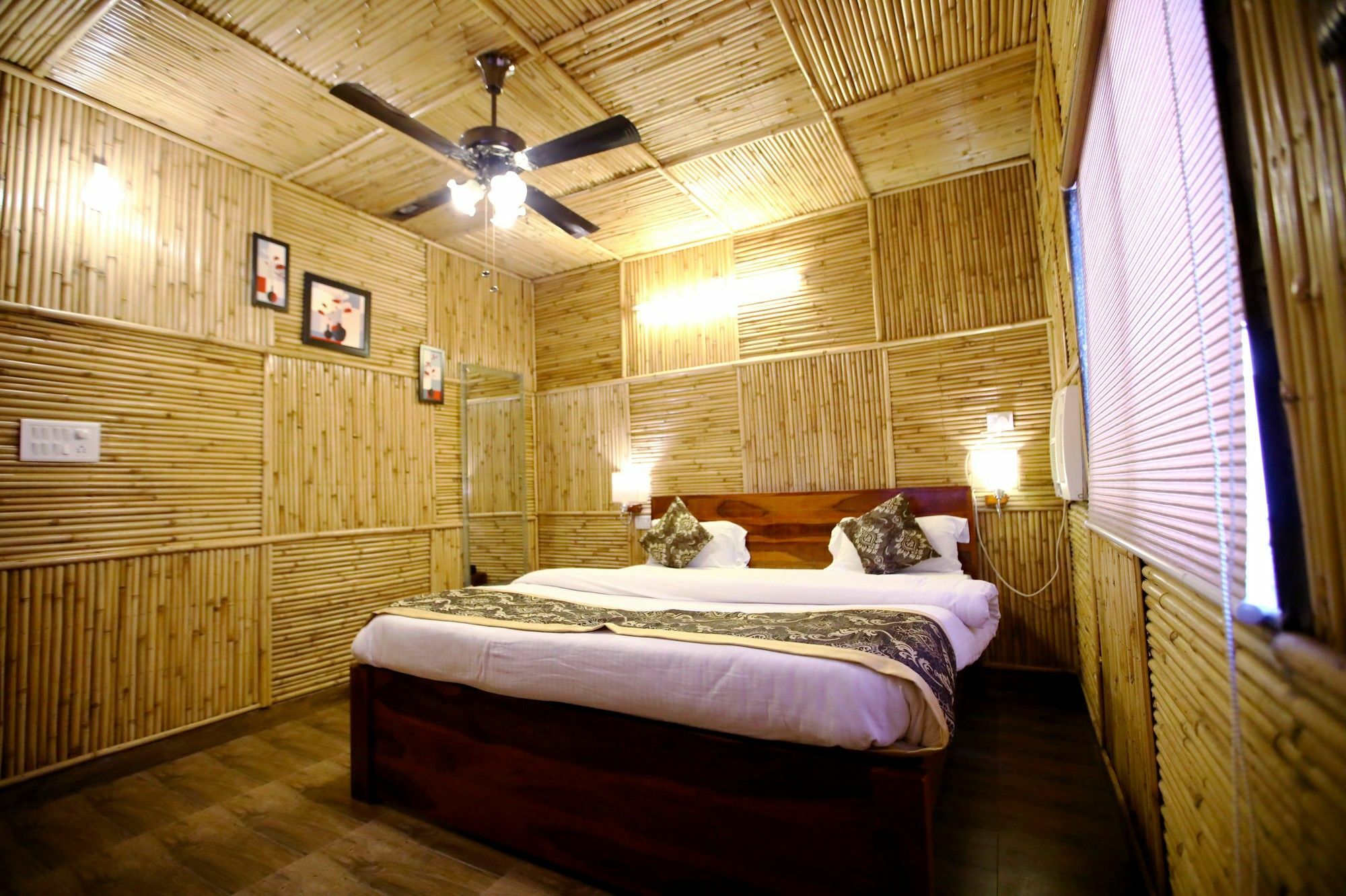 Heritage Hotel Лакхнау Екстер'єр фото